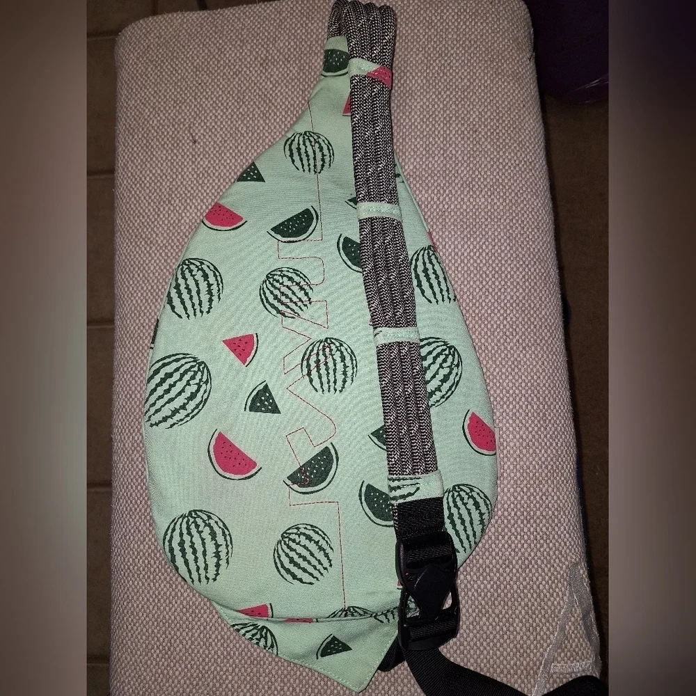 A Kavu rope sling bag in great condition.  Watermelon print. - Picture 4 of 6